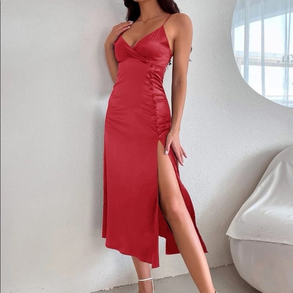 Chic Satin Button Detail Cami dress bodycon - Picture 5 of 16